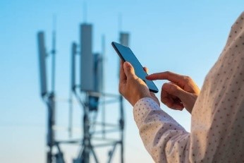 Dès demain, les premières antennes 4G émettront en 700 MHz